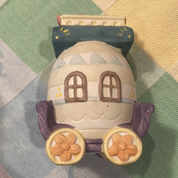 🌸NIB MIDWESTERN Home Products Porcelain Easter Train Set - Picture 6 of 13